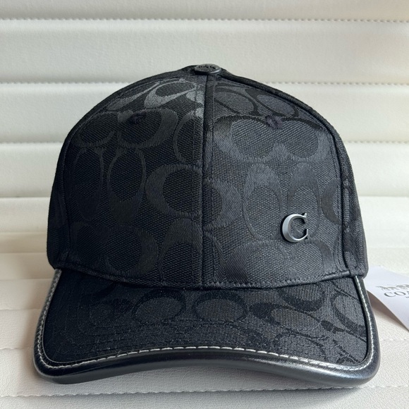 Coach Hat - Picture 2 of 9